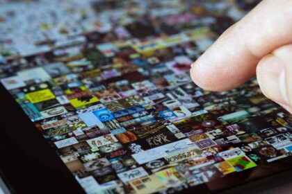 How-to-convert-your-photos-into-nfts-on-the-blockchain