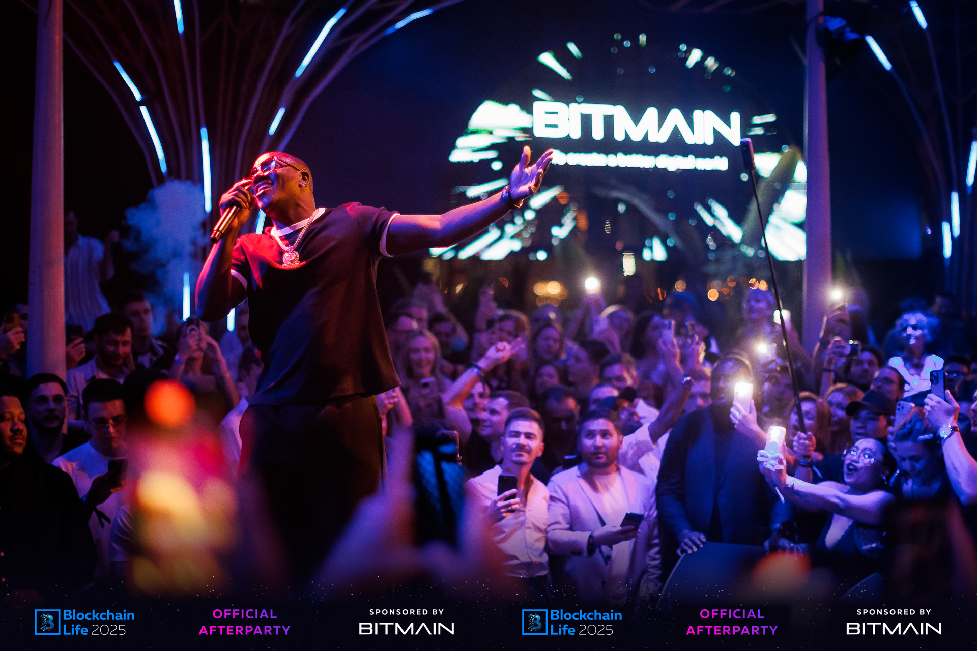 7 banner blockchain life 2025